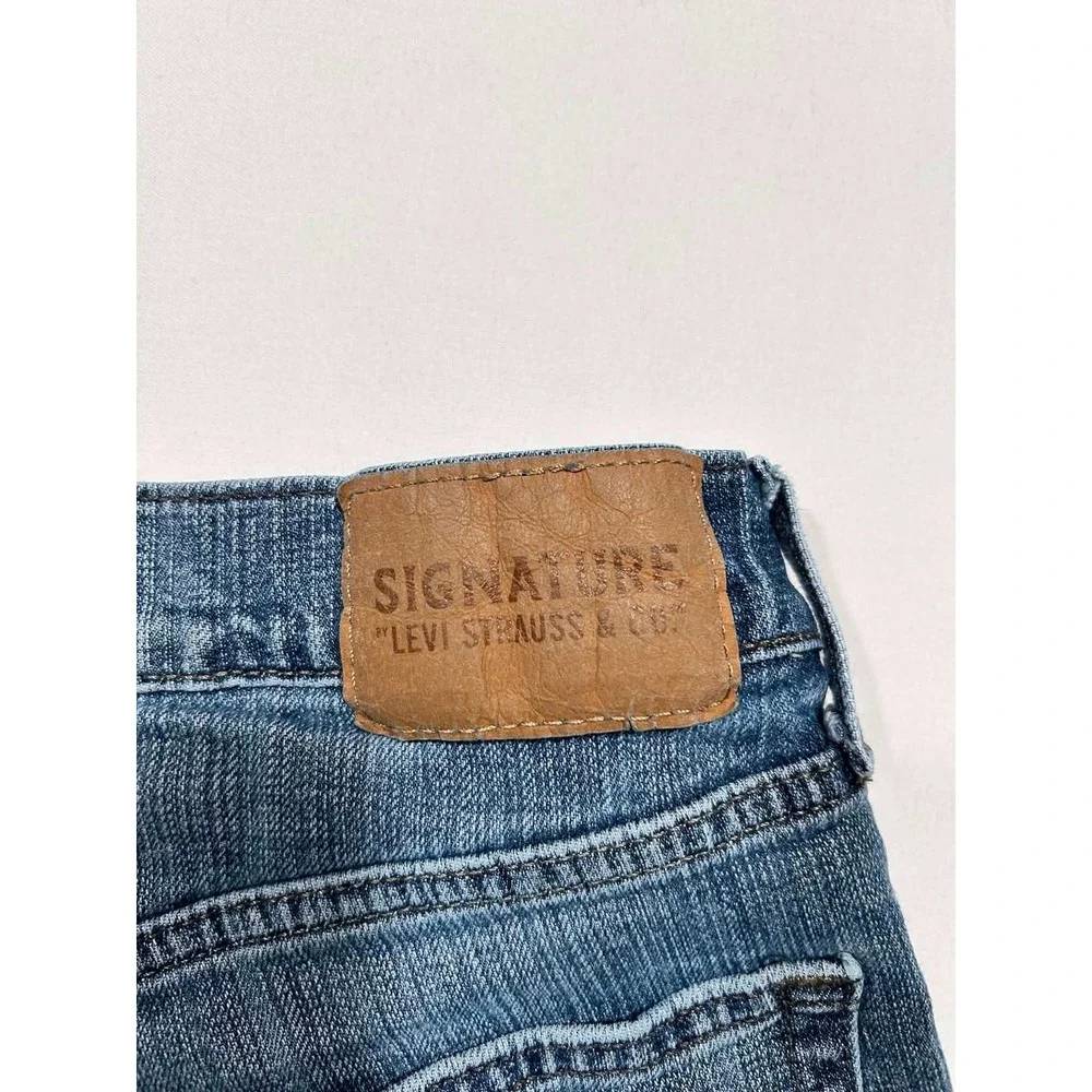 Signature by Levi Strauss & Co Mens S61 Relaxed Fit Jeans Blue Medium Wash 32x30
